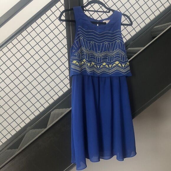 Esley Dresses & Skirts - Esley blue tank dress with white embroidery Small